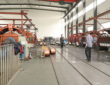 ���³���