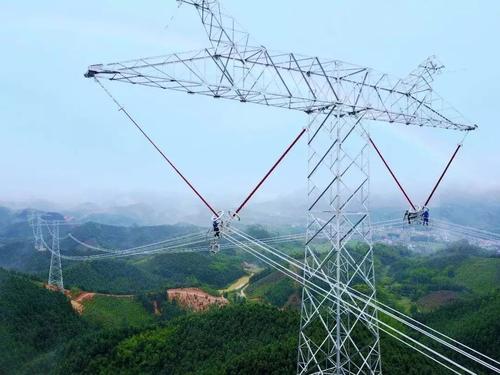 ���̰���